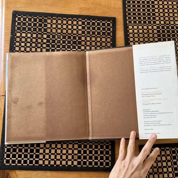 Italian Country Hideaways: Vacationing in Tuscany and Umbria's Most by Hurst - Picture 10 of 13